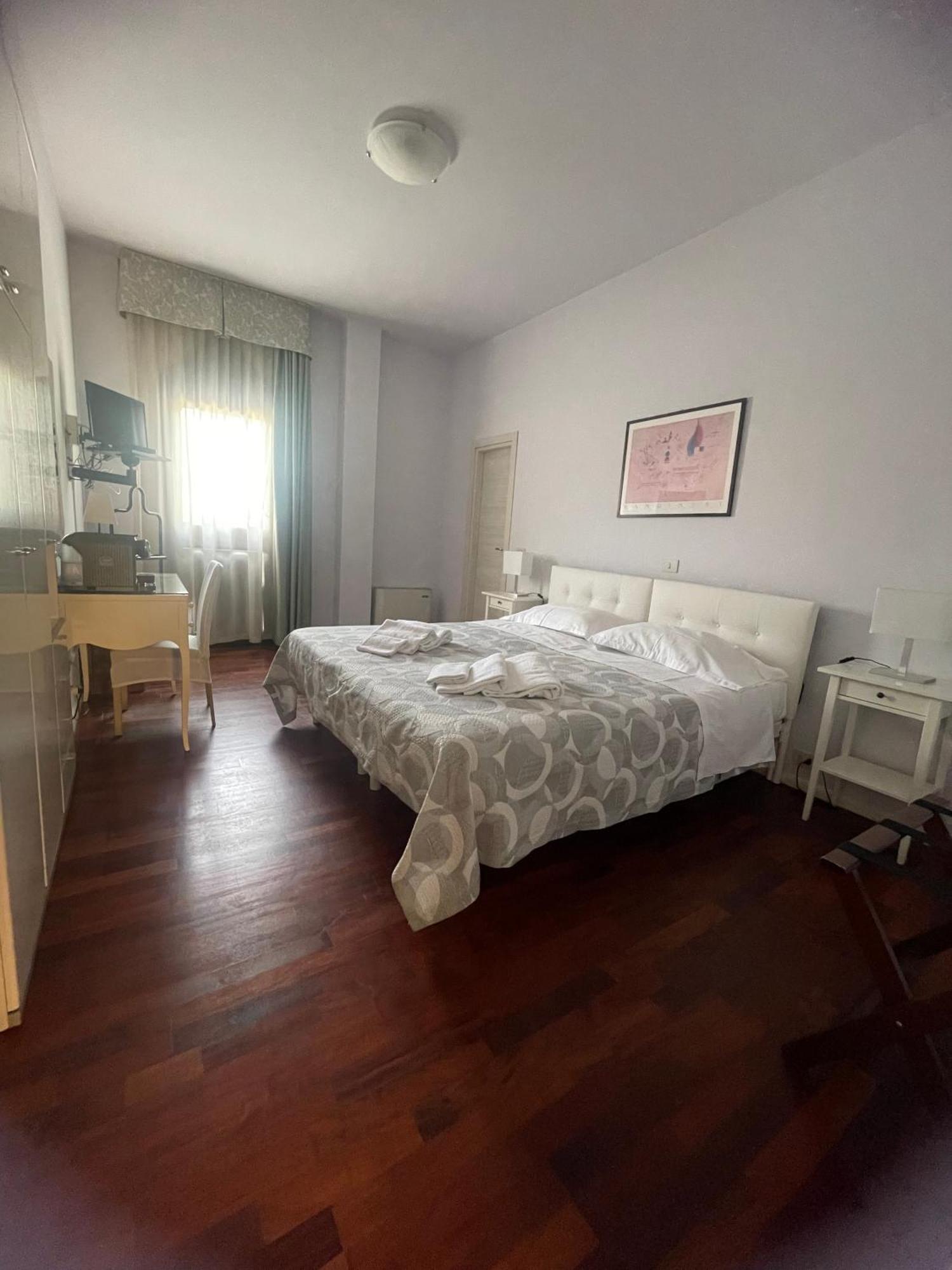 ลัปโปรโด โฮเทล Hotel เชเซนาติโก ภายนอก รูปภาพ
